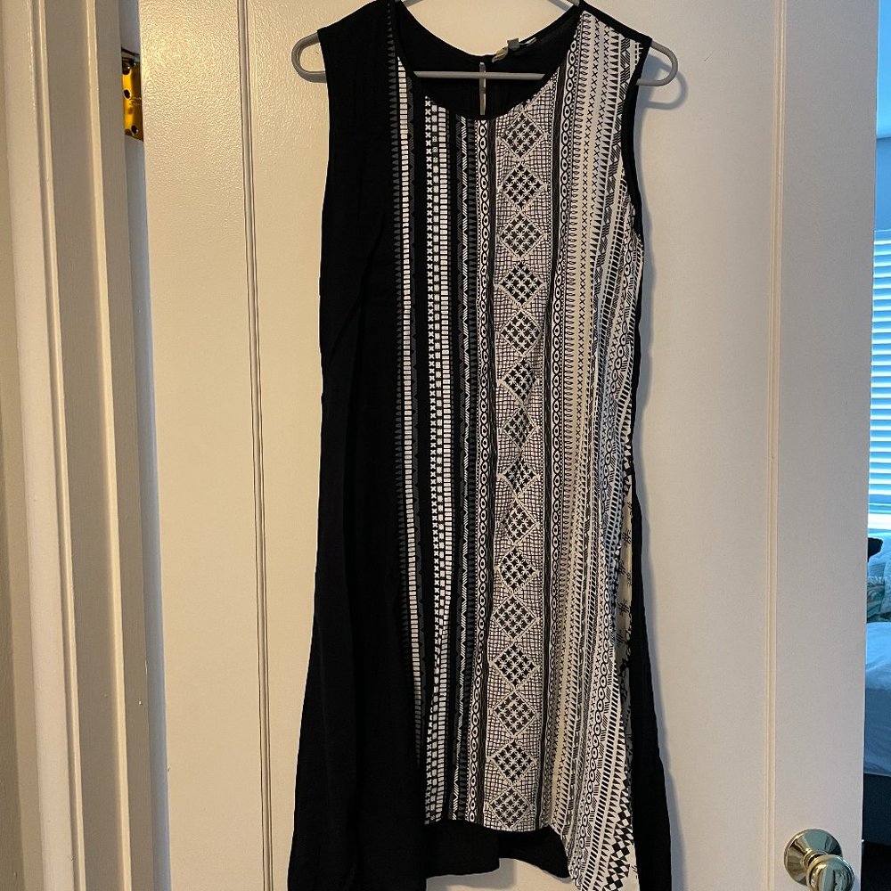 Black & White Geometric Midi Dress